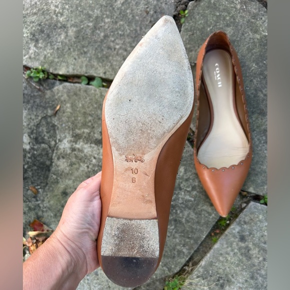 Coach Jill Leather Scalloped Brown Flats, size 10 - Picture 7 of 11